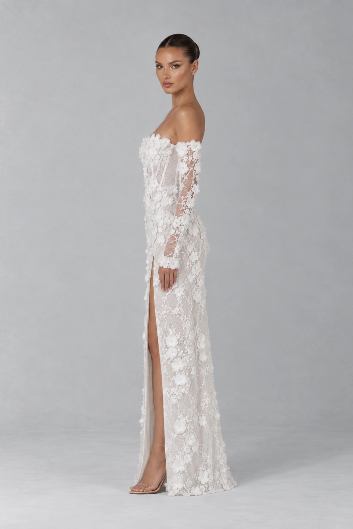 Élise Floral Appliqué Corset Gown — Pearl White